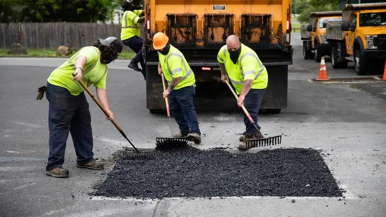 Asphalt pothole and damaged pavement repair process