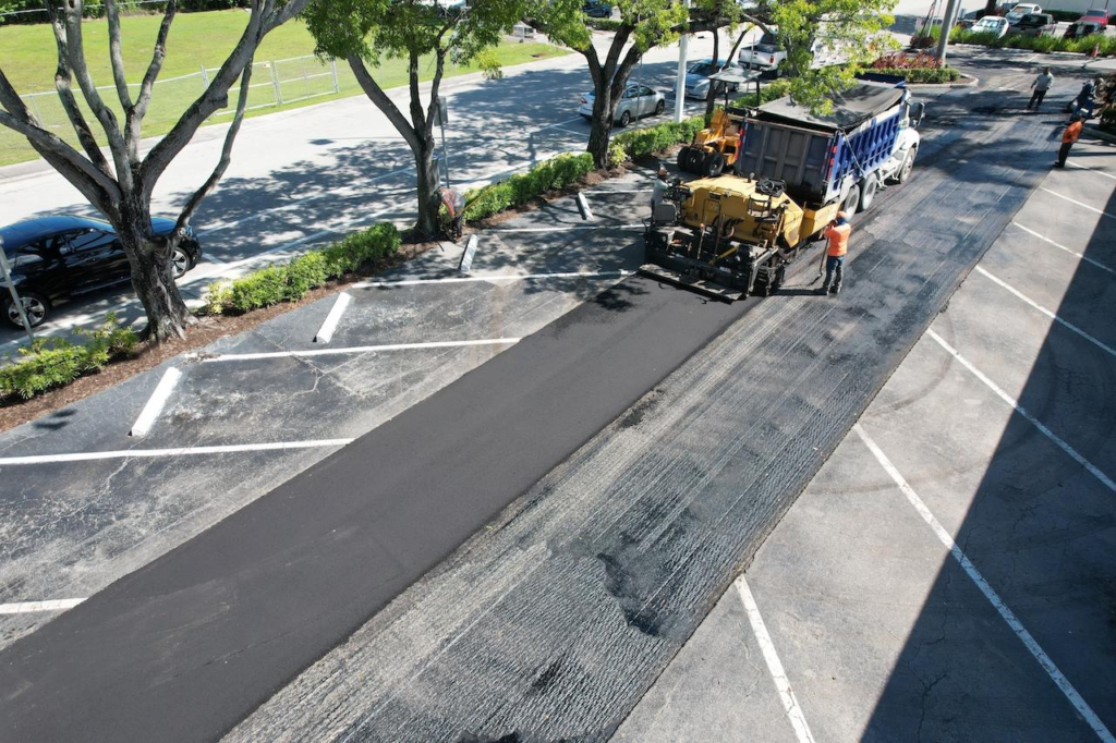 Commercial asphalt resurfacing and overlay installation